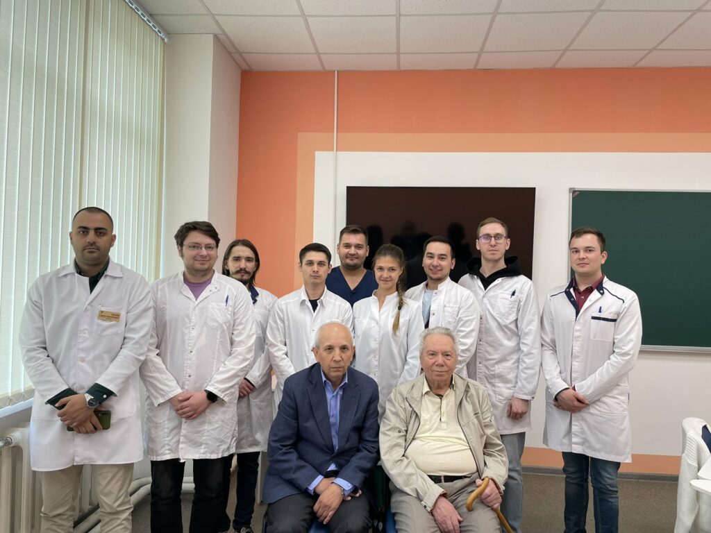 Поздравляем с юбилеем д.м.н., профессора кафедры хирургических болезней Владимира Егоровича Волкова